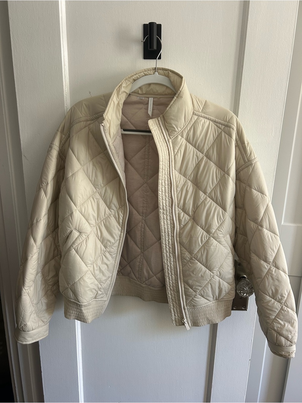 Women’s Travis Mathew Lights At Night Quilted Jacket Size S